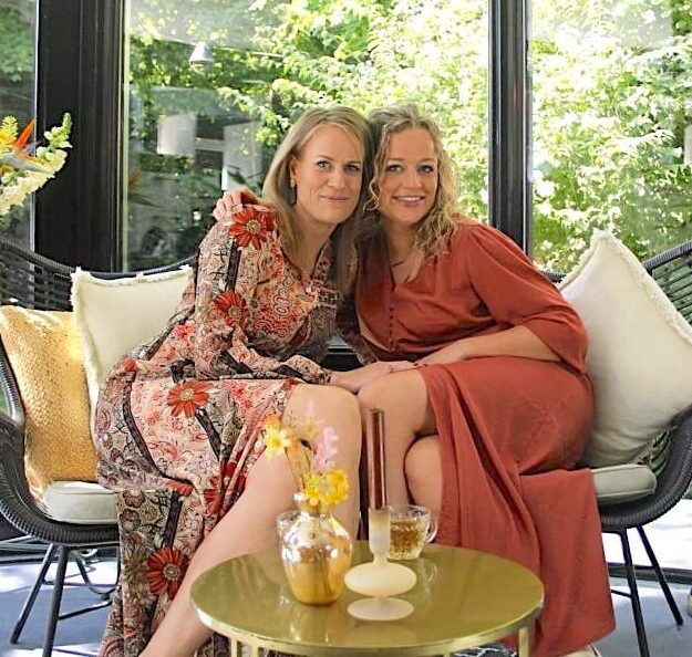 Nele en Yvonne van Expect zwangerschap cursus en informatie website